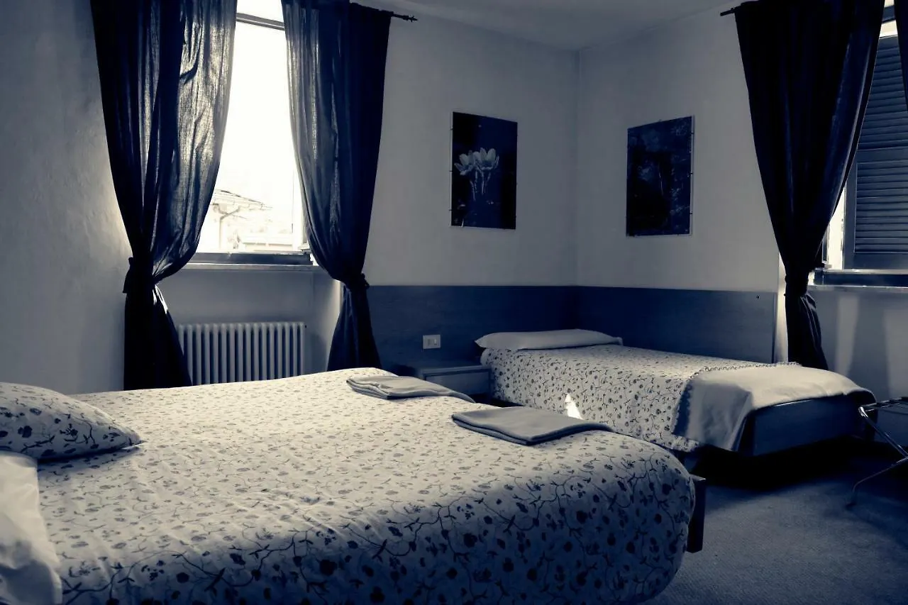 ***  Cuasso Al Monte Hotel Alpino איטליה