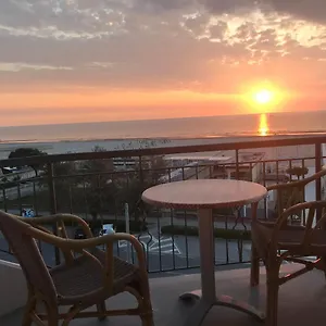 https://hotel-moderno.emilia-romagnahotels.net