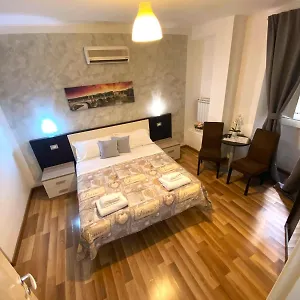 bb-roma-cheap-chic.it-romehotels.com/
