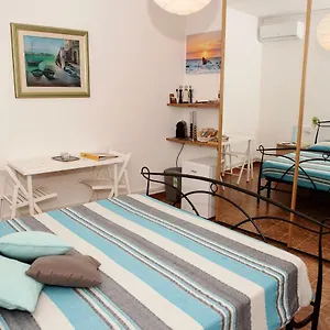 affittacamere-fiorella.hotelitalianriviera.com/
