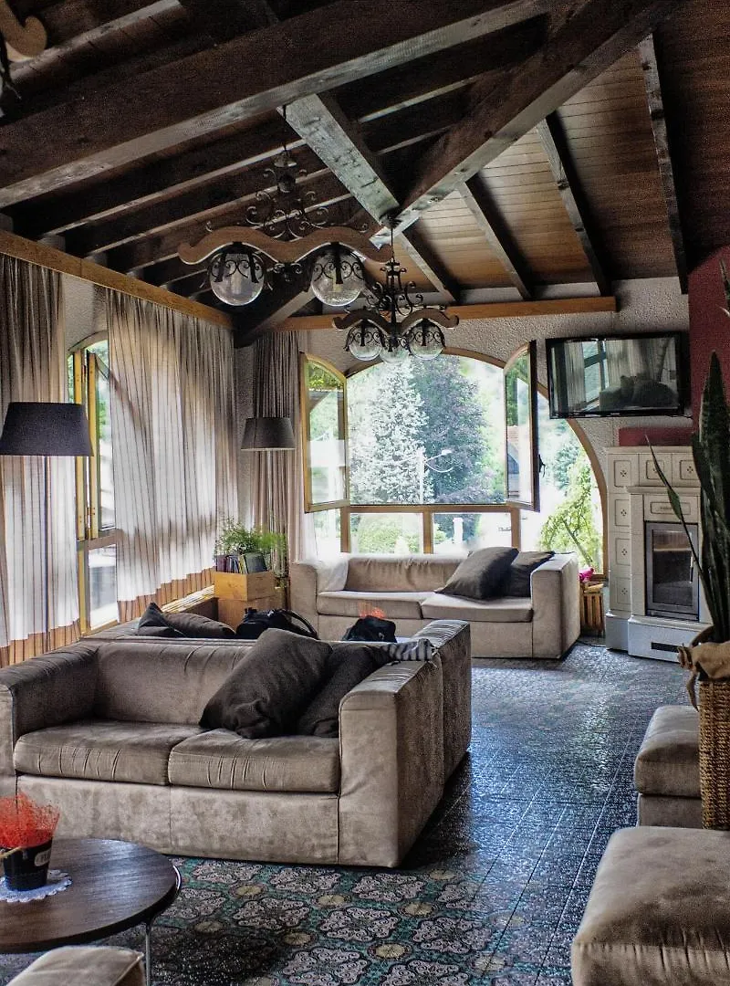 Hotel Alpino Cuasso Al Monte 3*,  Italy