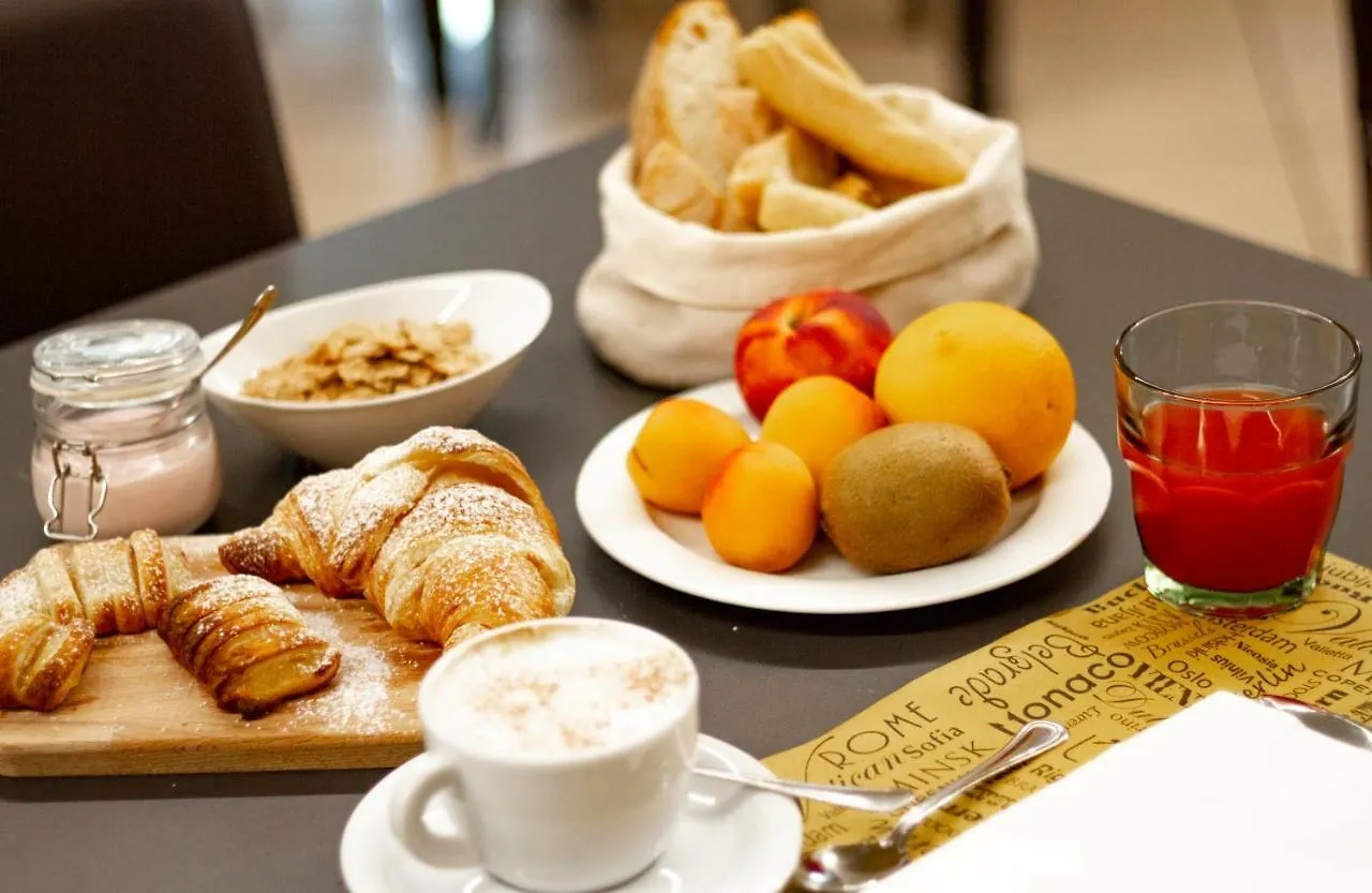 Hotel Alpino Cuasso Al Monte